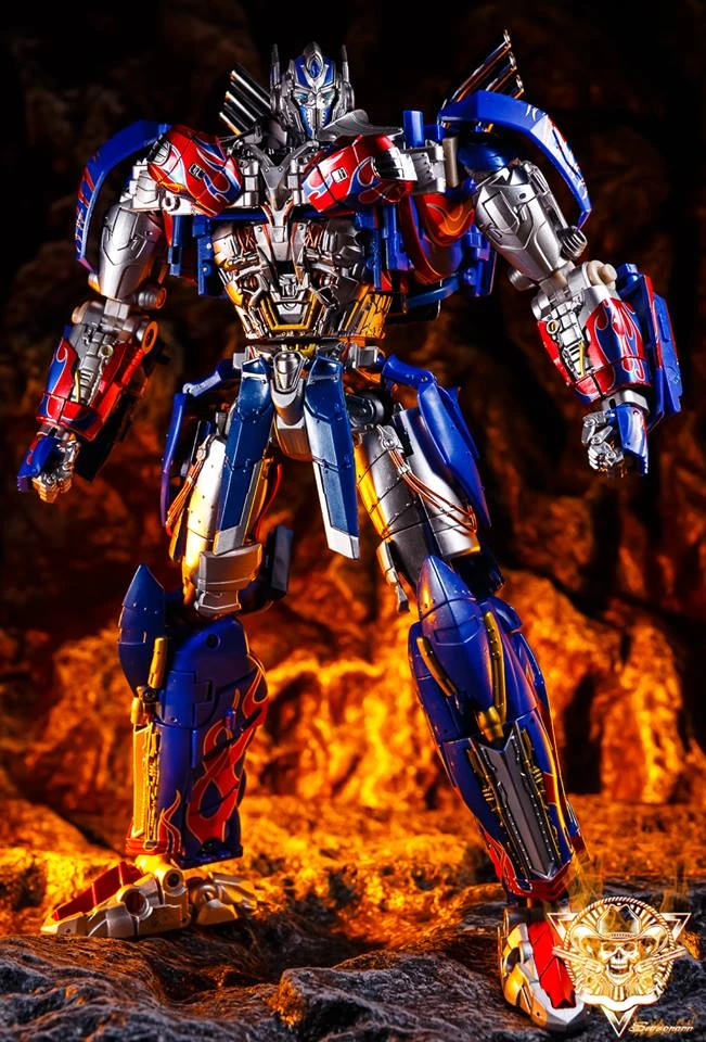 AlienAttack Toys AAT A-01CC Optimus Prime 4 AlienAttack Toys AAT A-01CC Optimus Prime - Image 2