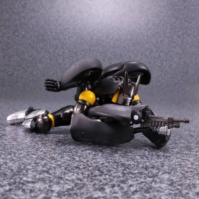 Takara Masterpiece MP-34S Cheetor Shadow Panther 7 Takara Masterpiece MP-34S Cheetor Shadow Panther - Image 5