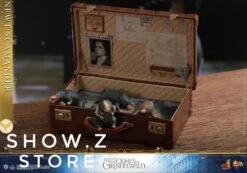 [Pre-Order] Hot Toys HT 1/6 Newt Scamander MMS512 Fantastic Beasts: The Crimes Of Grindelwald -Cheap Action Figures Store 1a0aa21c3e