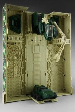 4th Party MP10A Optimus Prime Convoy Bape Green Camo Version 21 4th Party MP10A Optimus Prime Convoy Bape Green Camo Version -Cheap Action Figures Store 33faf3a475