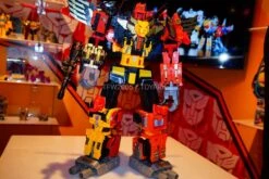 Hasbro POTP Titan Class Predaking Feral Rex Set Of 5 Figures -Cheap Action Figures Store 3e1d31c38a
