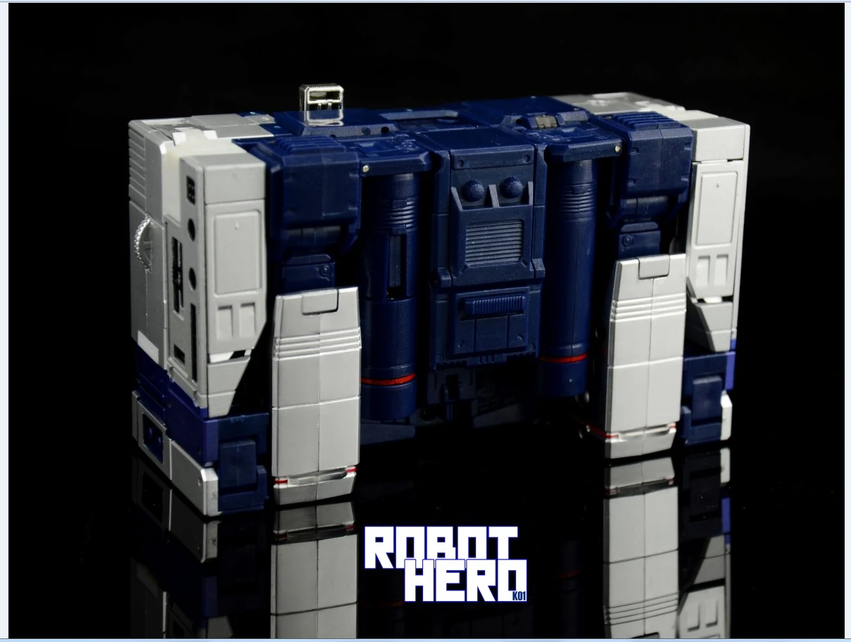 Robot Hero K-01 Pony MP-13 Soundwave Masterpiece 6 Robot Hero K-01 Pony MP-13 Soundwave Masterpiece - Image 4