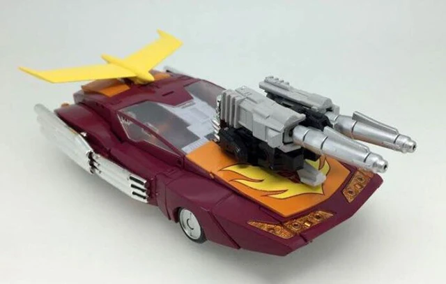 Takara Masterpiece MP-40 Targetmaster Hot Rodimus 8 Takara Masterpiece MP-40 Targetmaster Hot Rodimus - Image 6
