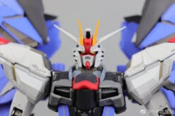 Wuming WMNL NoName 1/100 MG ZGMF-X10A ZGMFX10A Freedom Gundam Version 2.0 -Cheap Action Figures Store 685ca78863