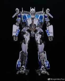 LegendaryToys LT02-W Optimus Prime MPM-04 White Version -Cheap Action Figures Store 713ae21442