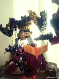 Toyworld TW-C07Y Constructor Devastator -Cheap Action Figures Store 85b8a3eda9