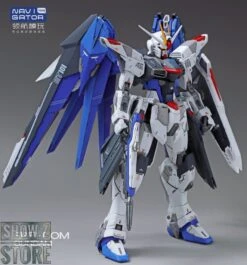 Navigator Toys Pre-Painted & Pre-Assembled Bandai ZGMF-X10A Freedom Gundam Ver.2.0 -Cheap Action Figures Store 8d855d41b5