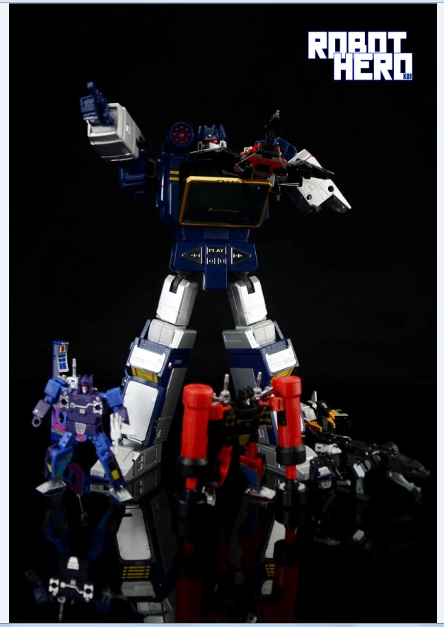 Robot Hero K-01 Pony MP-13 Soundwave Masterpiece 5 Robot Hero K-01 Pony MP-13 Soundwave Masterpiece - Image 3