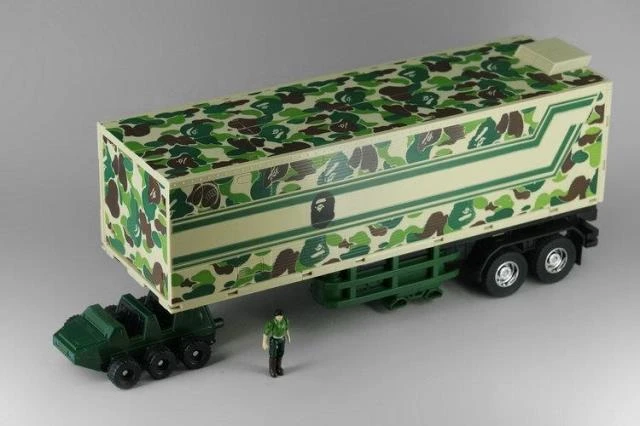 4th Party MP10A Optimus Prime Convoy Bape Green Camo Version 9 4th Party MP10A Optimus Prime Convoy Bape Green Camo Version - Image 7