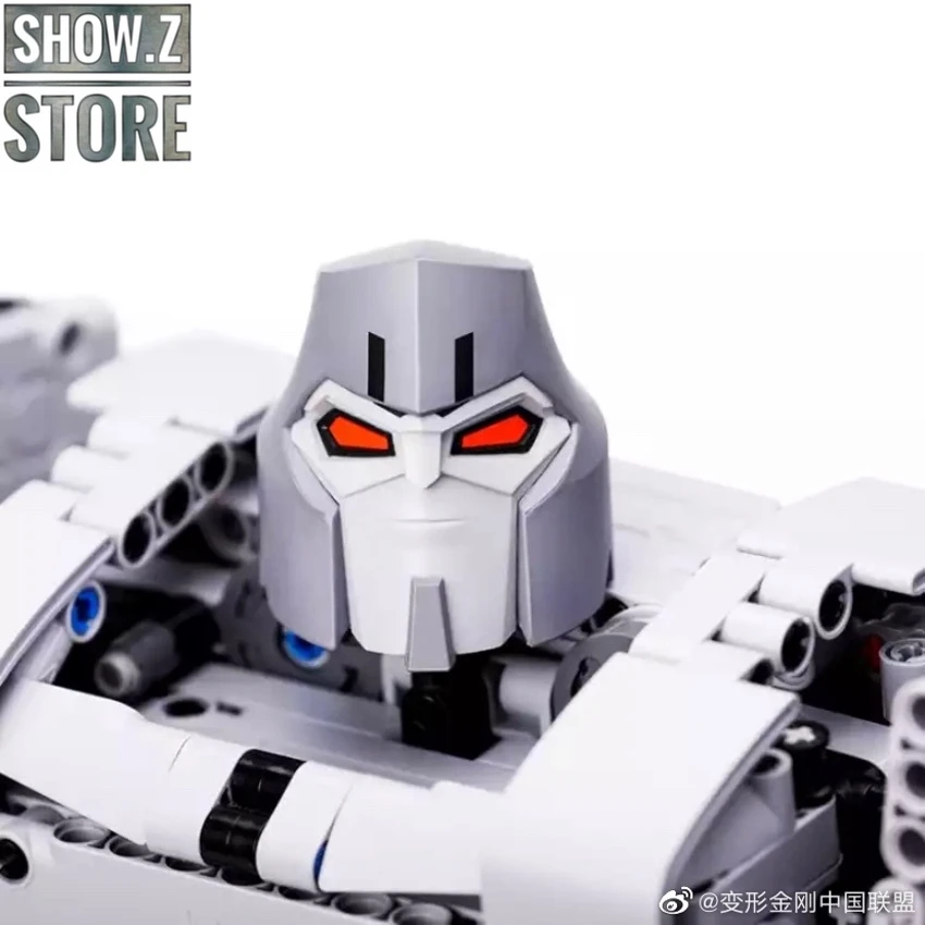 Hasbro & Xiaomi Onebot Transformers Megatron Building Brick China Store Exclusive 5 Hasbro & Xiaomi Onebot Transformers Megatron Building Brick China Store Exclusive - Image 3