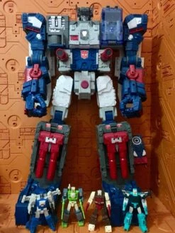 Unique Toys UT YM05 Palm Collection Day & Night Snapdragon Cerebros -Cheap Action Figures Store bb9629af78