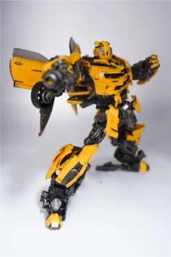 Blue Circus BC02D Bumblebee MPM-03 Oversized Battle Damaged Version -Cheap Action Figures Store d5d4d5f3ea