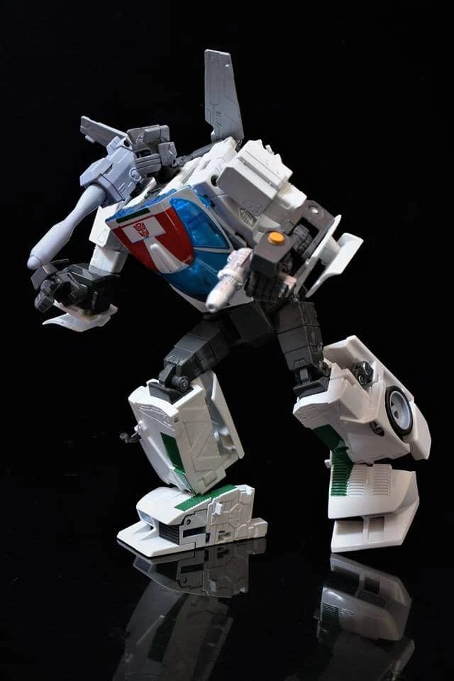 Takara MP-20+ Wheeljack Anime Color 11 Takara MP-20+ Wheeljack Anime Color - Image 9