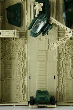 4th Party MP10A Optimus Prime Convoy Bape Green Camo Version 23 4th Party MP10A Optimus Prime Convoy Bape Green Camo Version -Cheap Action Figures Store e8a215ef4d