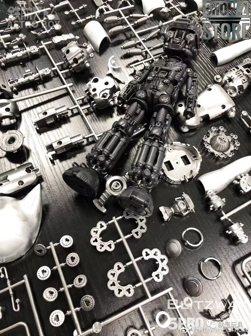 Blitzway BW-NS 50101 Astro Boy Anime Statue Deluxe Version 4 Blitzway BW-NS 50101 Astro Boy Anime Statue Deluxe Version - Image 2