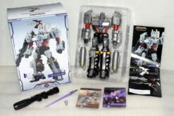 MakeToys MT MTCD-02 MTCD02 Rioter Despotron Megatron -Cheap Action Figures Store ee9ffdefd7